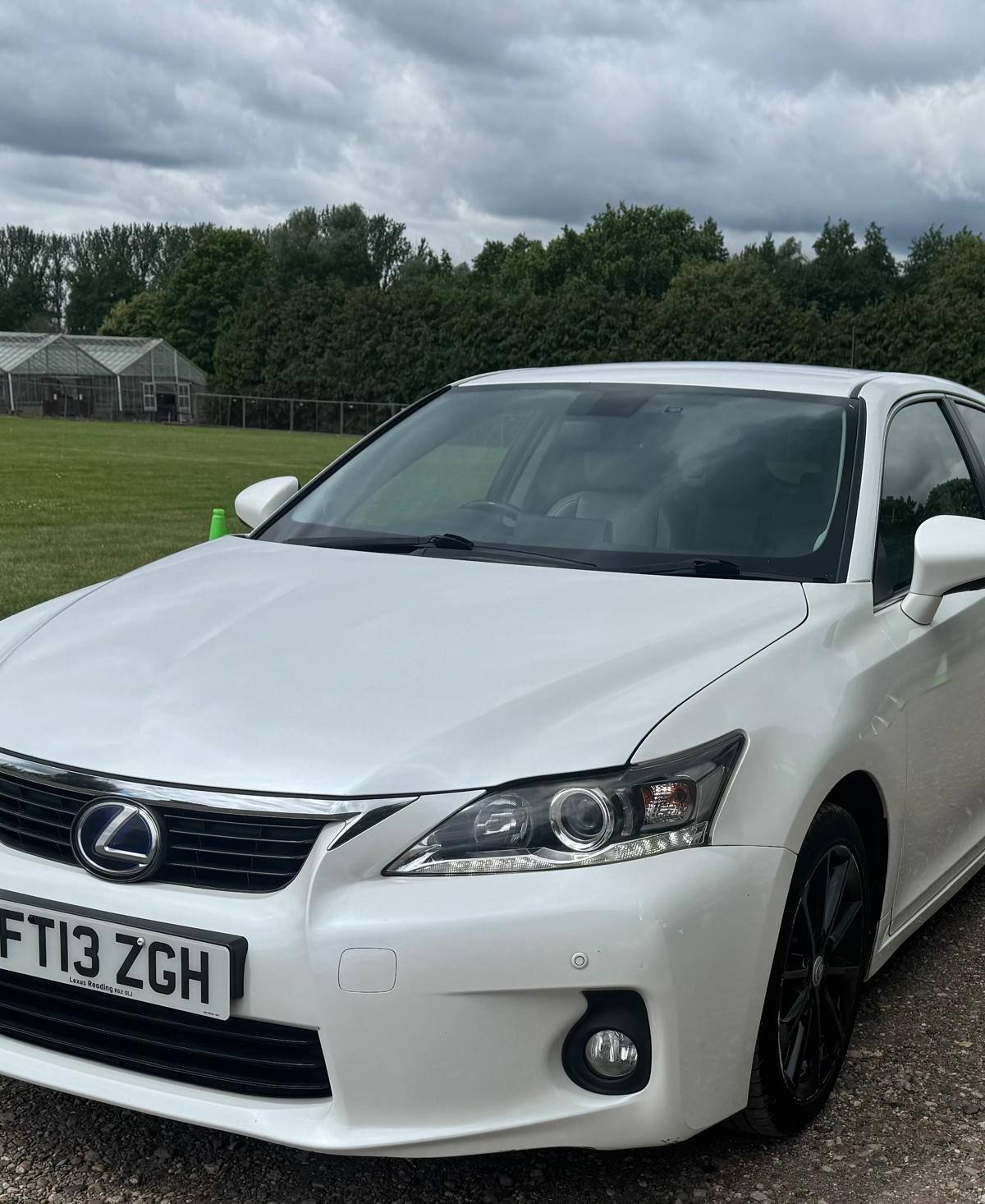Lexus CT 200H 1.8 Luxury CVT Euro 5 (s/s)5dr